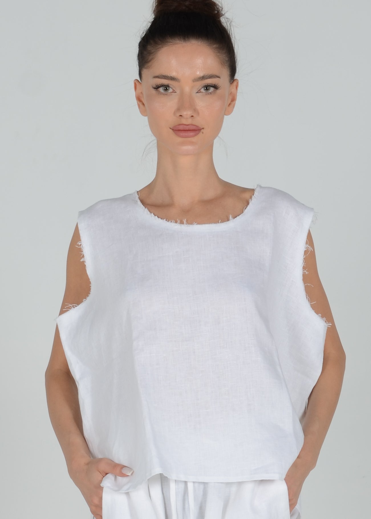 Shiro Blouse